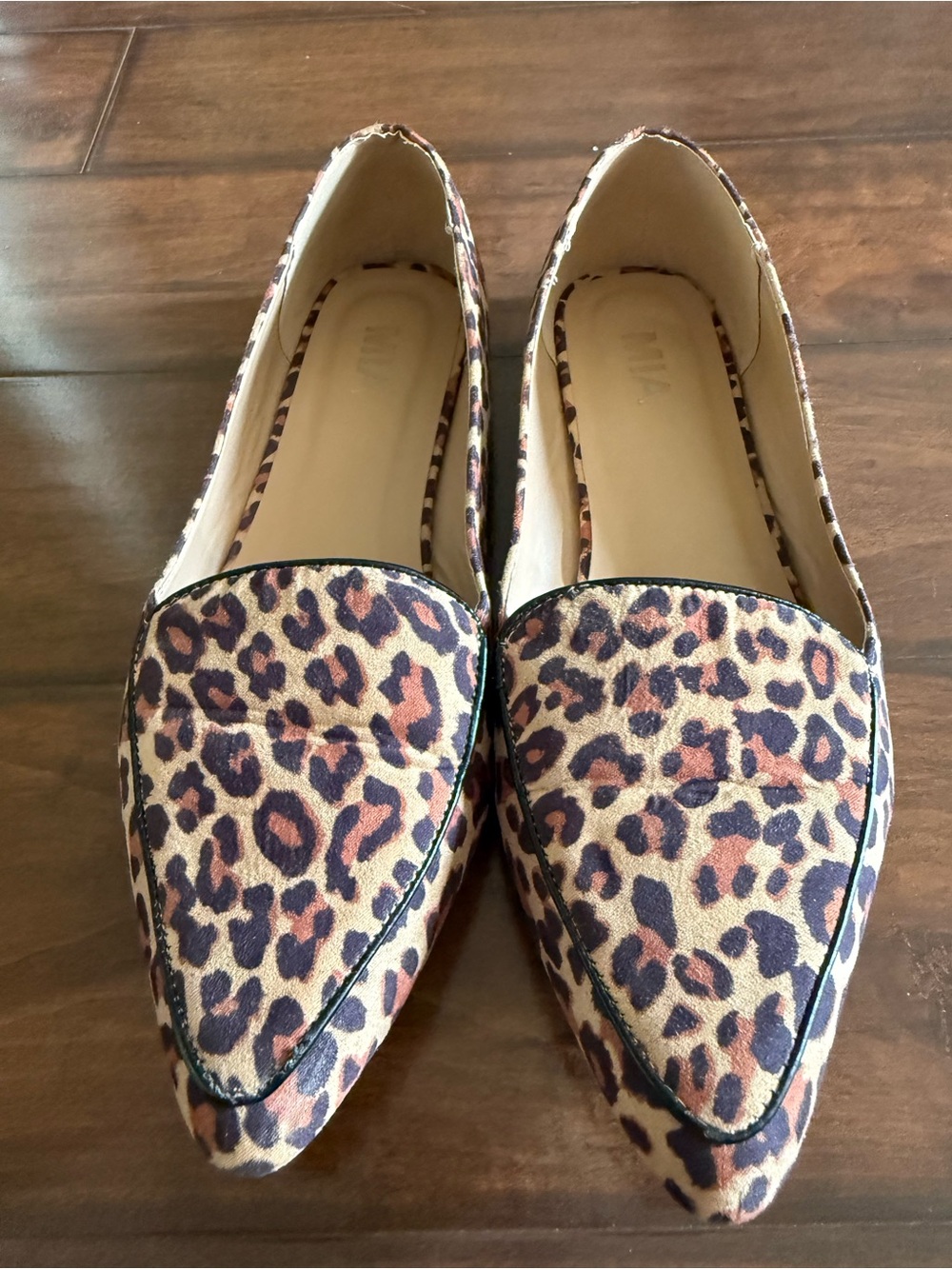 MIA Cheetah Pointed Toe Flats Size 9